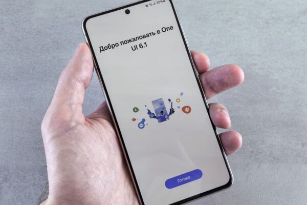 Menu de configurações mostrando como calibrar a tela do celular no Android