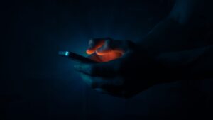 Tela Fantasma no Celular: Como Corrigir em 6 Passos
