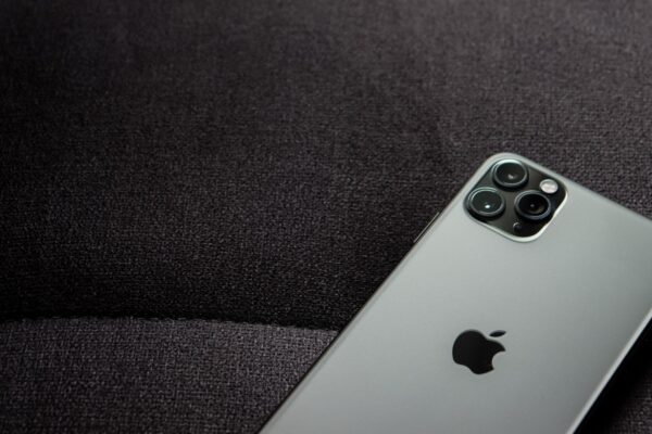 iPhone 17 Pro Max Tela: Vale a Pena em 2026?