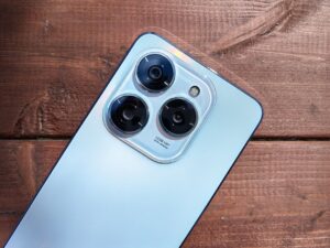 Motorola Edge 60 Pro vale a pena em 2026? Análise da tela e preço