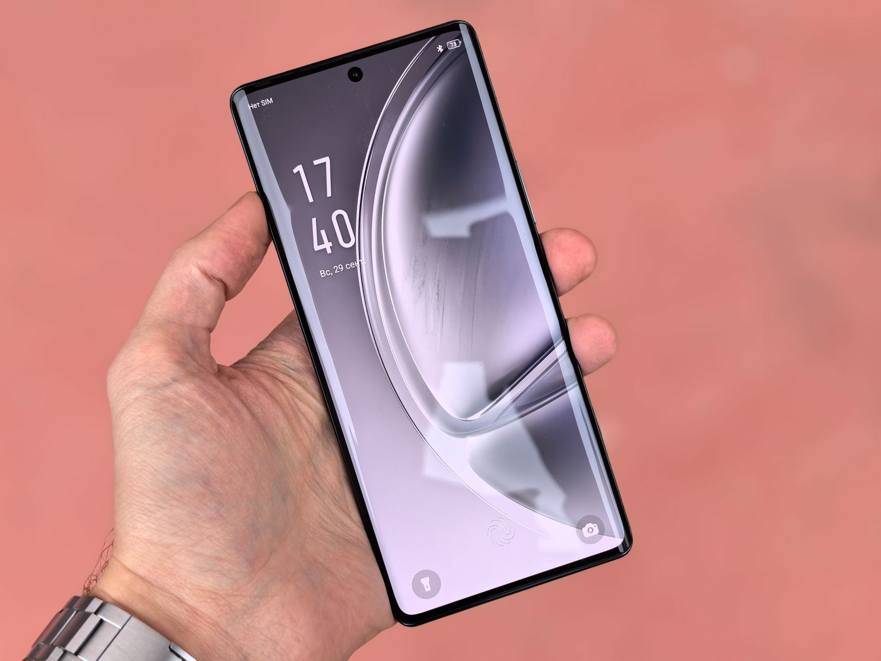 Aplicação de película de hidrogel na tela curva do OnePlus 13