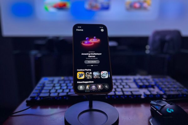 Smartphone demonstrando taxa de atualização alta em jogo