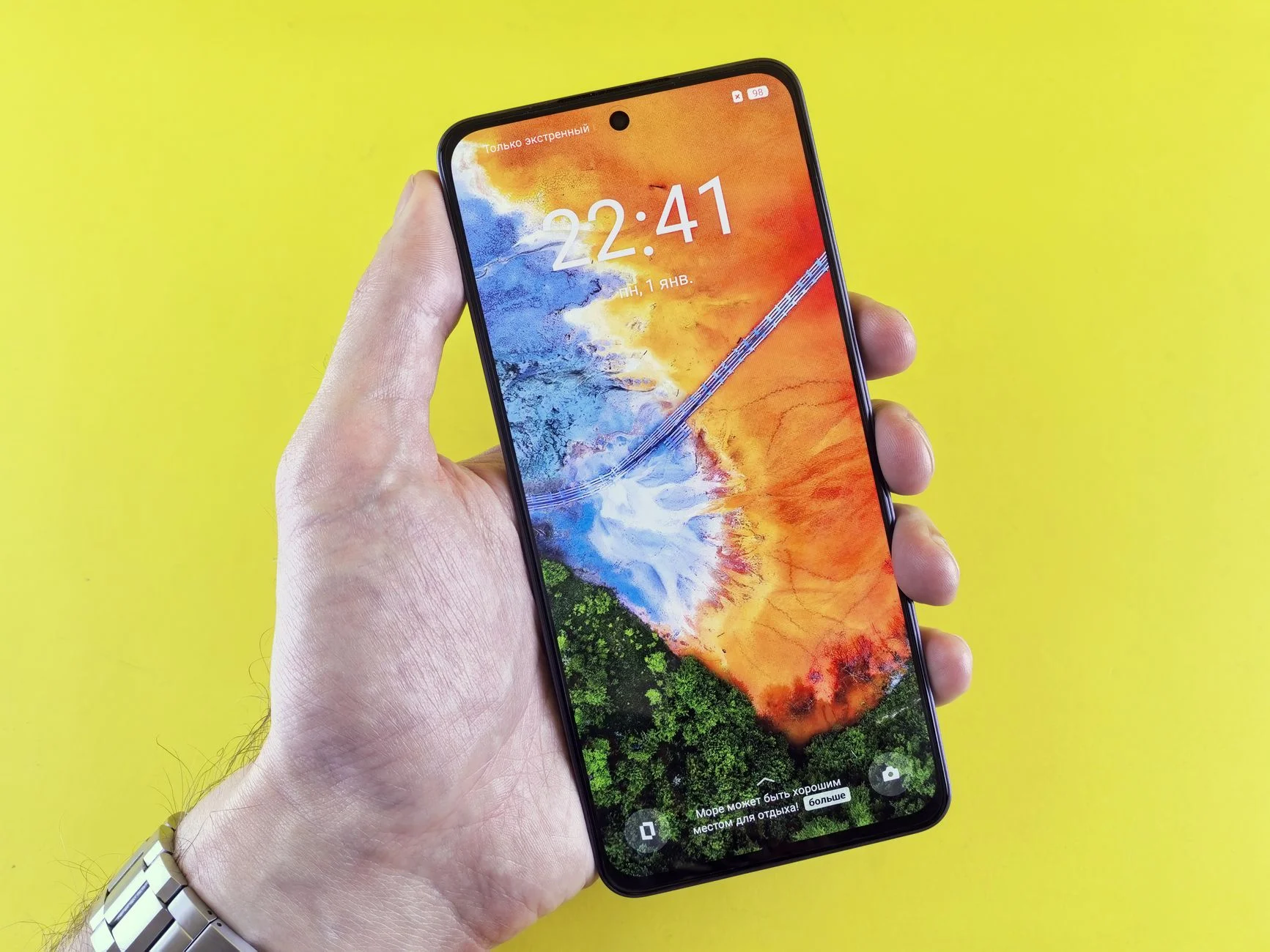 Teste de balanço de branco para corrigir cores tela celular em grade quadriculada