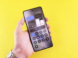 Motorola Edge 60 vs Redmi Note 14 Pro+: qual tela vence?