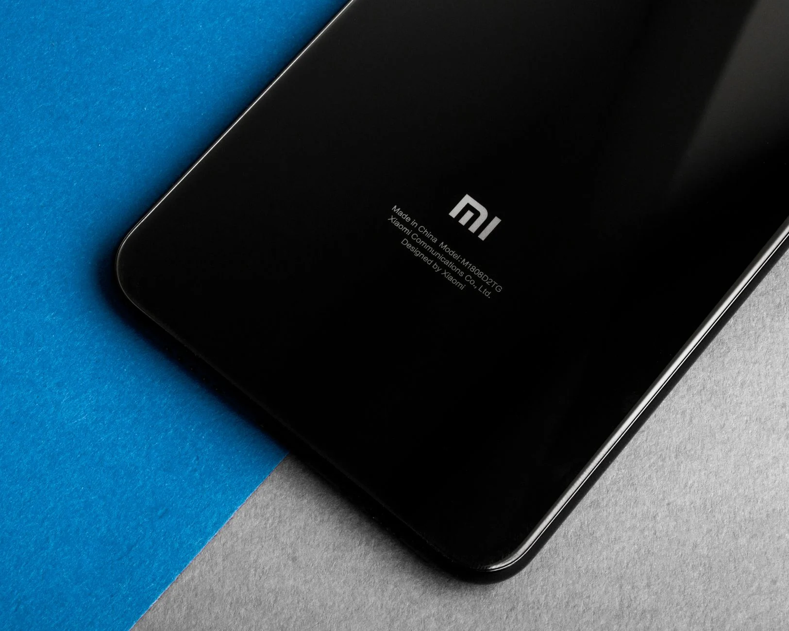 Detalhe da tela AMOLED do Redmi Note 14 Pro+